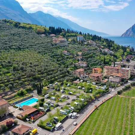 Camping Brione Otel Riva del Garda Dış mekan fotoğraf