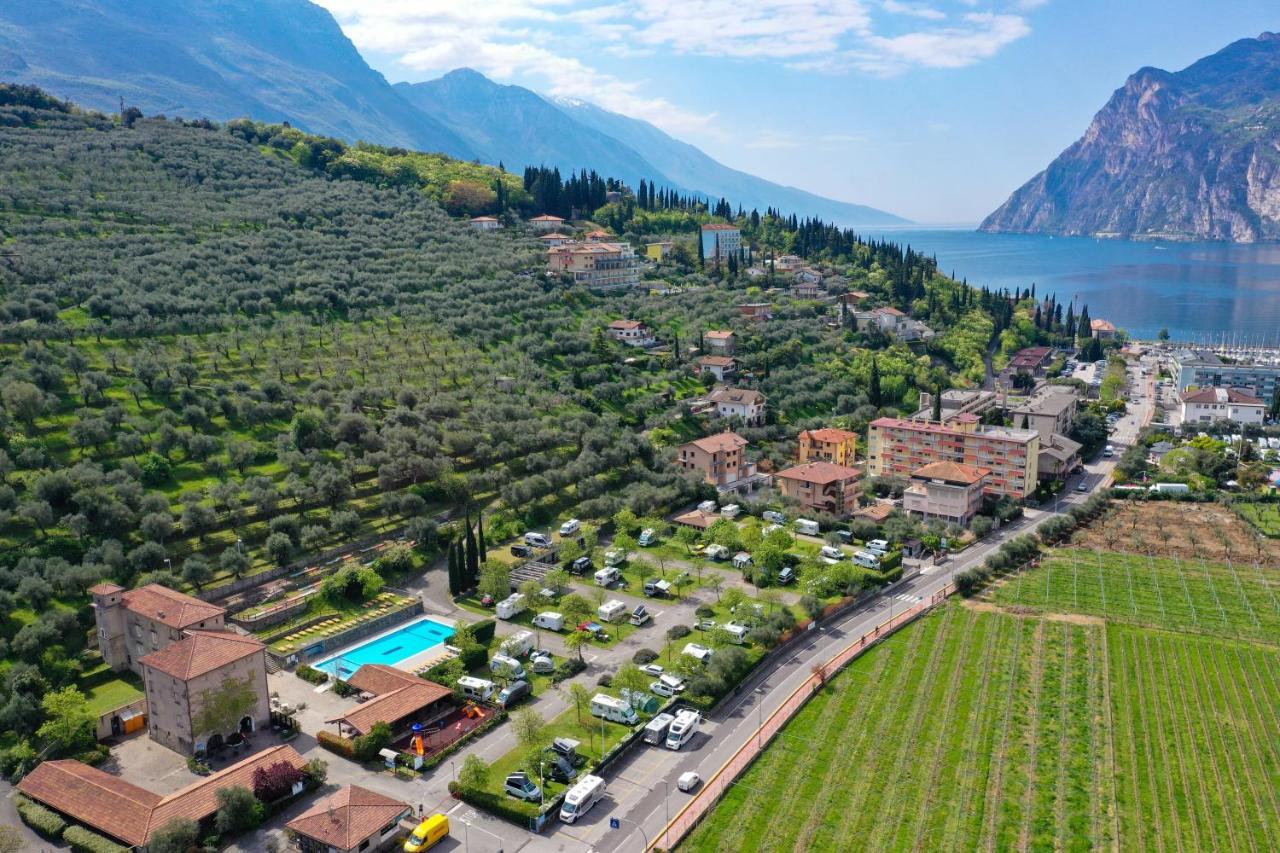 Camping Brione Otel Riva del Garda Dış mekan fotoğraf